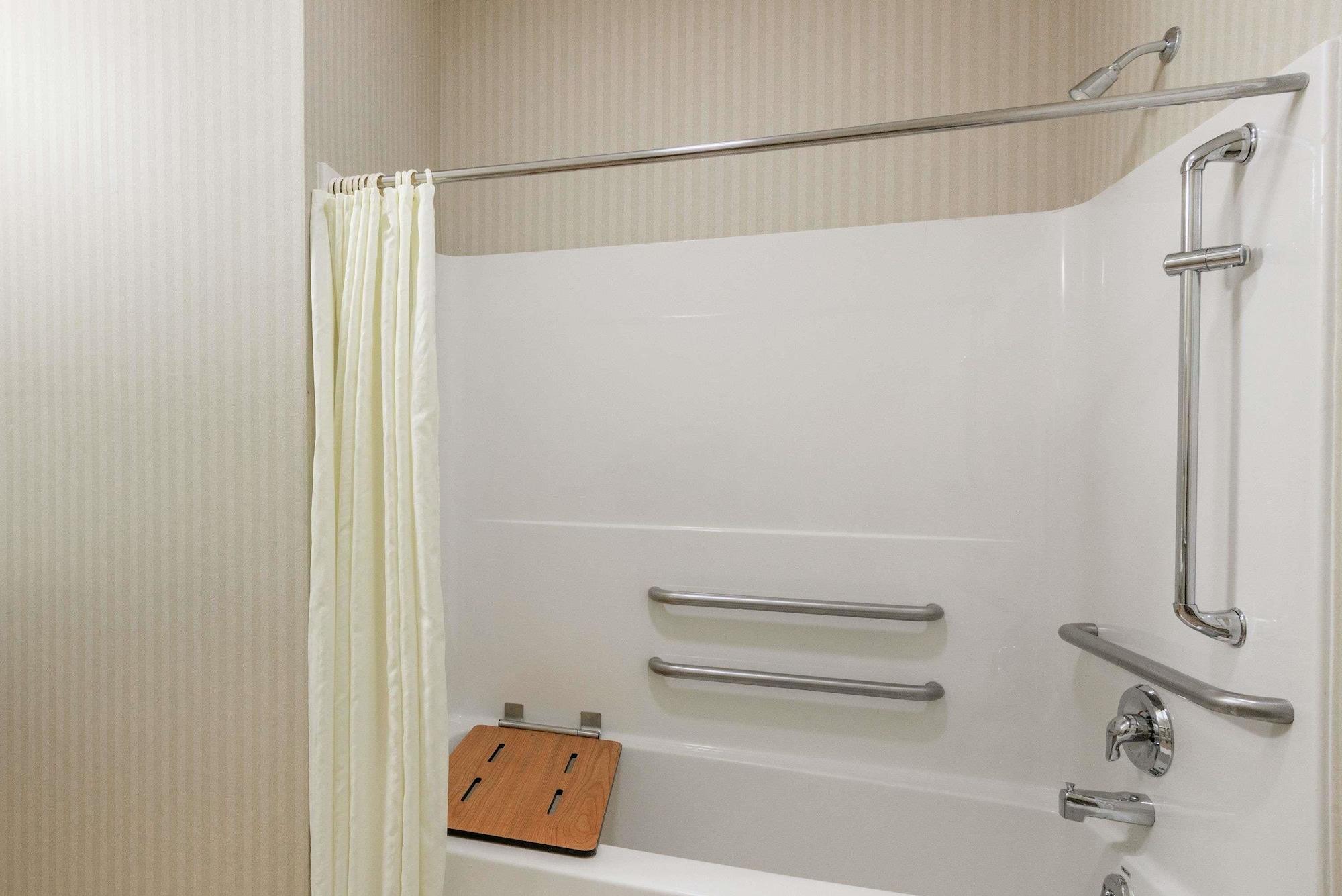 Super 8 By Wyndham Harrisburg Hershey North Exterior foto